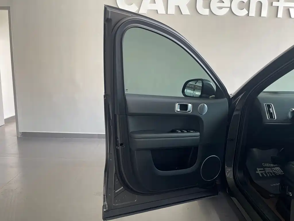 Li Auto Li L6 — миниатюра 15