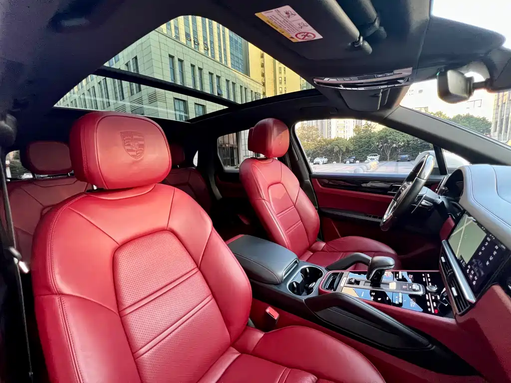 Porsche Cayenne — миниатюра 30