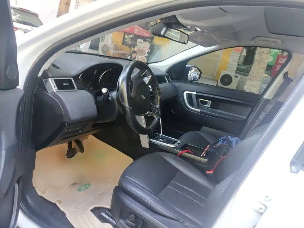 Land Rover Discovery Sport — миниатюра 18