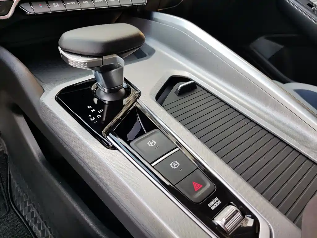 Geely Xingrui — миниатюра 13