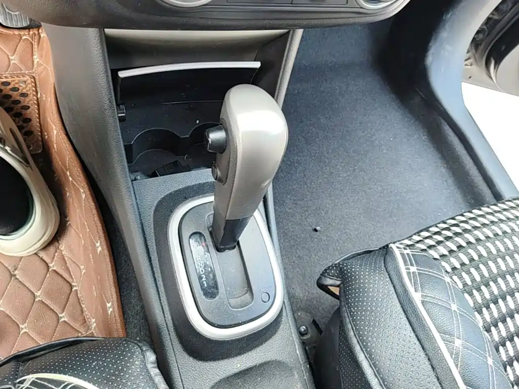 Nissan Sylphy — миниатюра 14