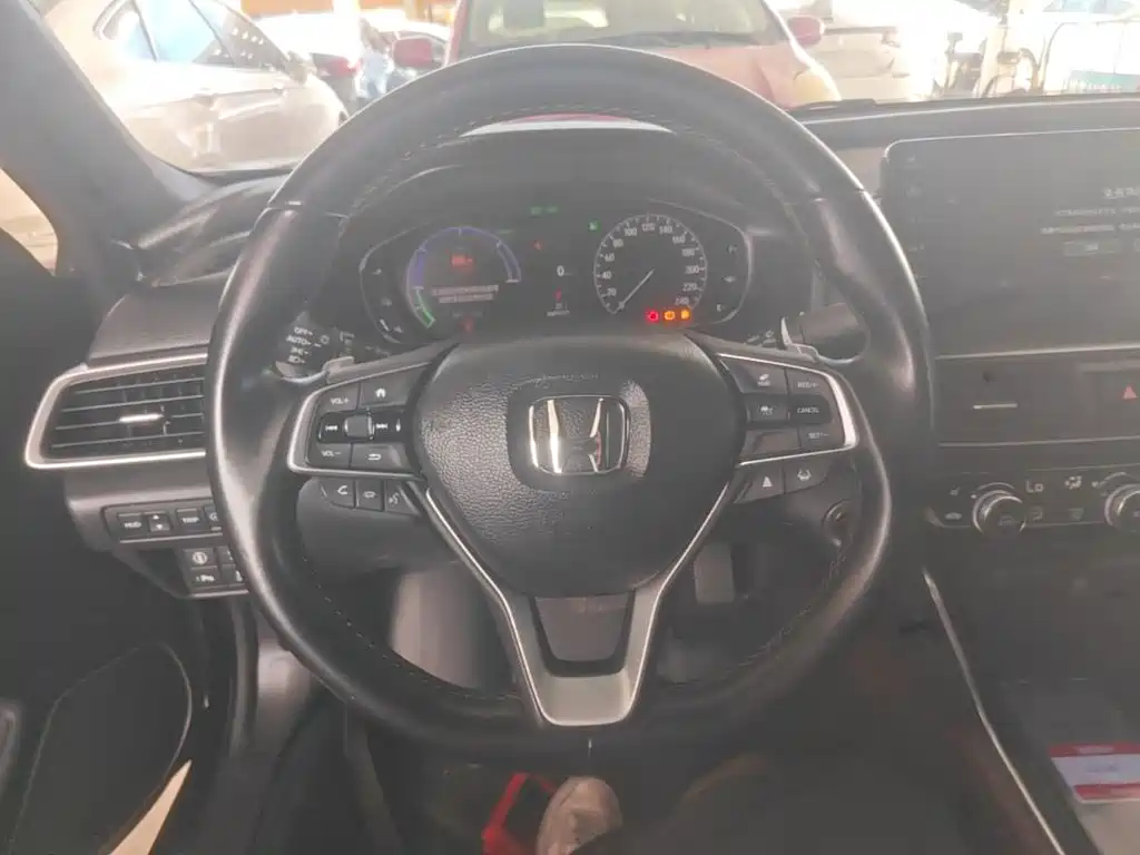 Honda Inspire — миниатюра 11