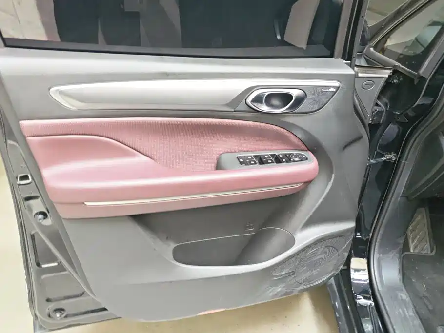 GAC Motor Trumpchi M6 — миниатюра 7