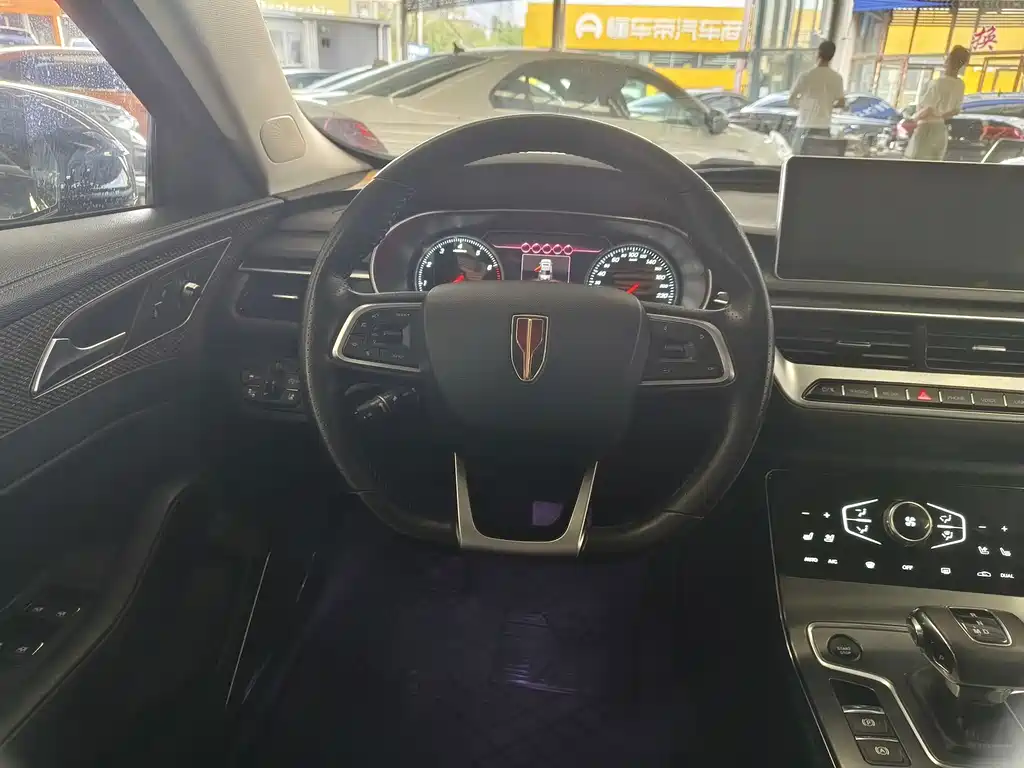 Hongqi Hongqi H5 — миниатюра 8