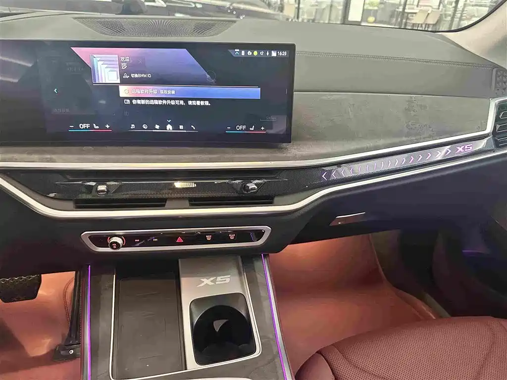 BMW X5 — миниатюра 11