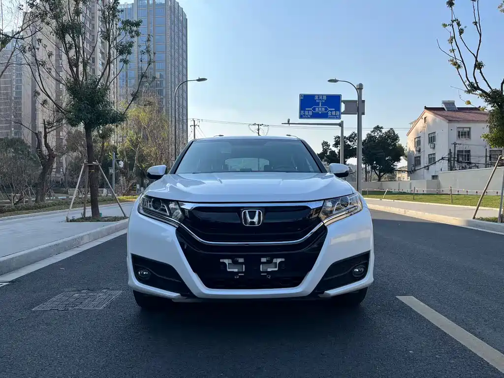 HONDA UR V
