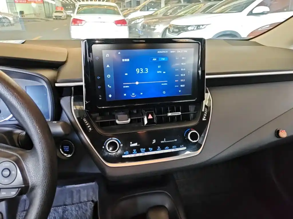 Toyota Corolla — миниатюра 13