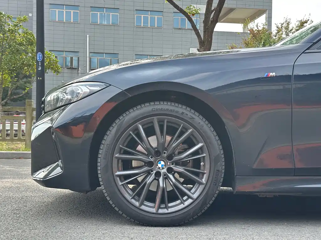 BMW 3 Series — миниатюра 4