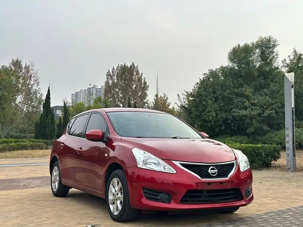 Nissan Tiida — миниатюра 3