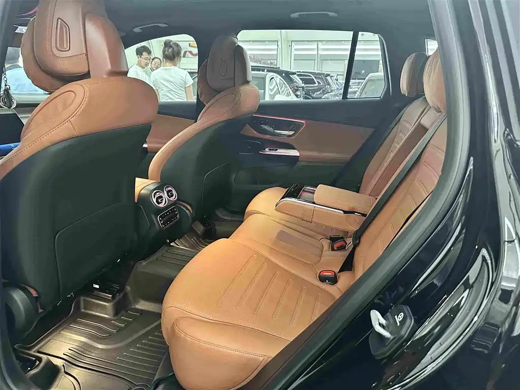 Mercedes-Benz GLC — миниатюра 13