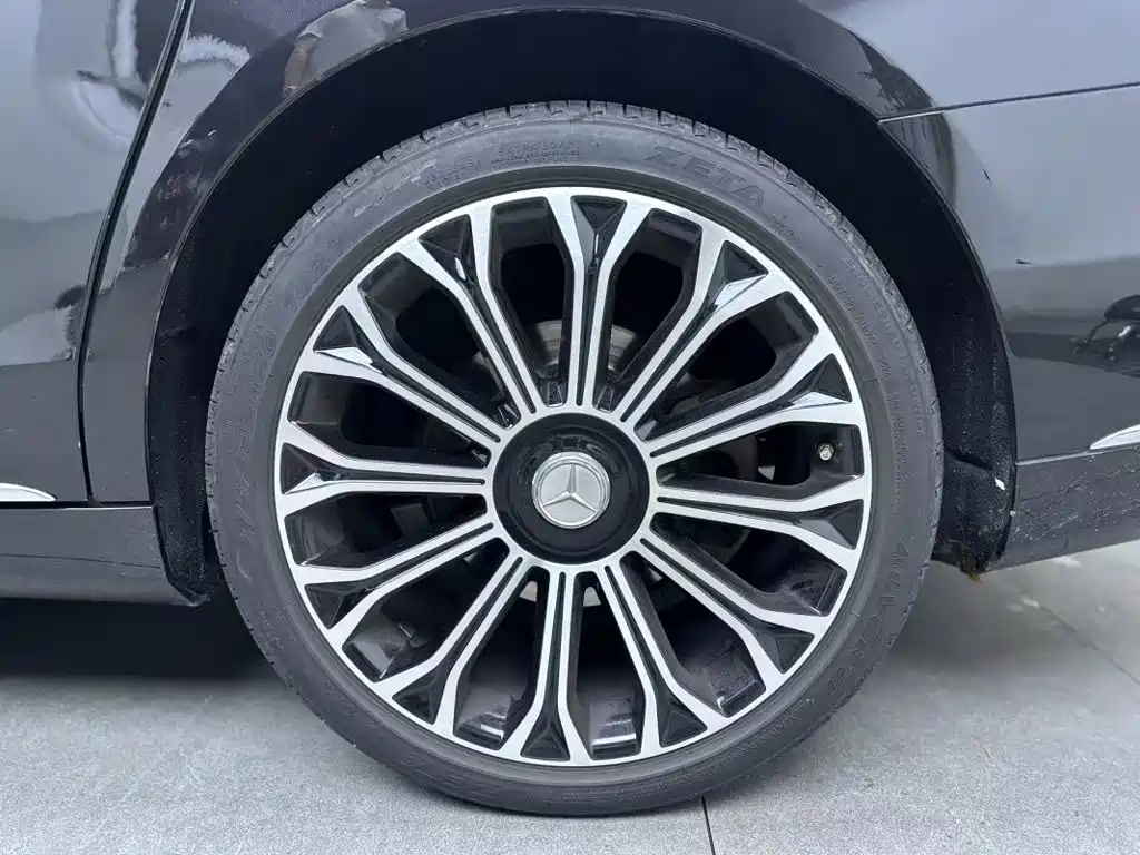 Mercedes-Benz S-Class — миниатюра 11