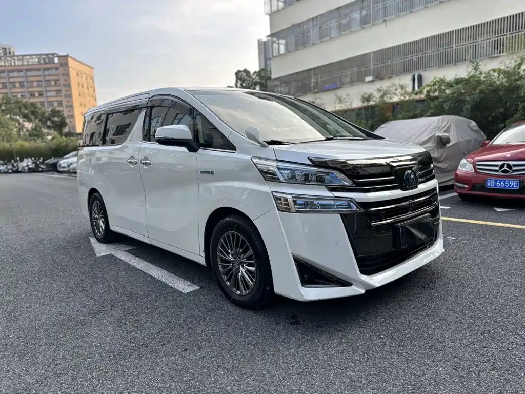 Toyota Vellfire — миниатюра 3