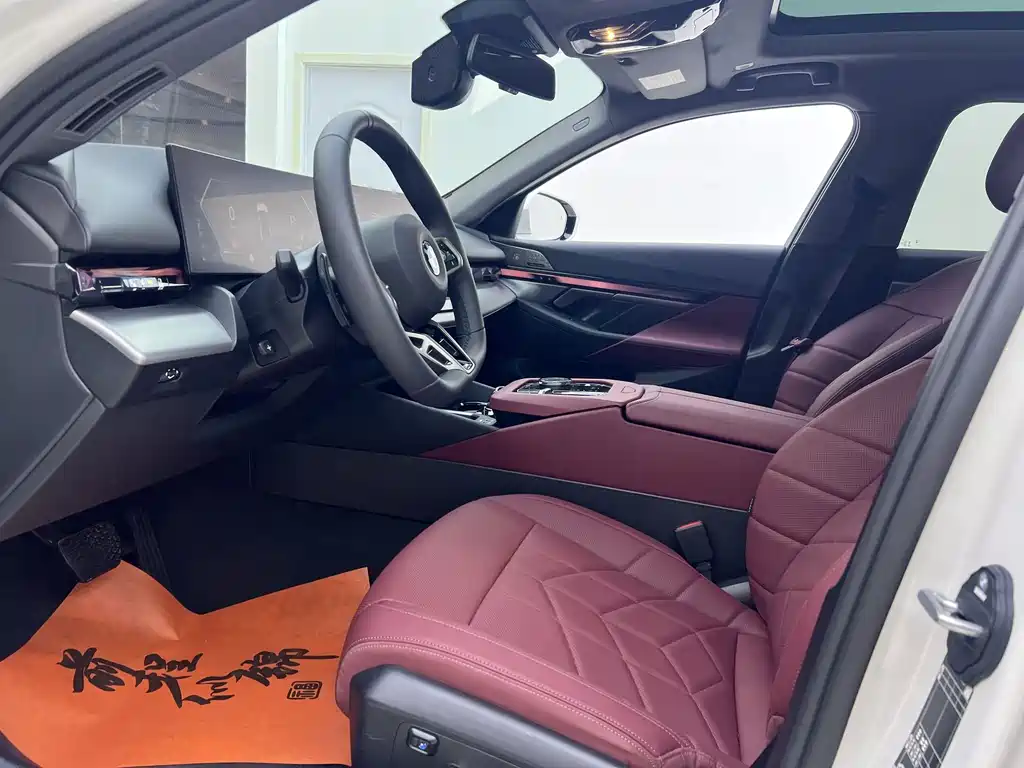 BMW 5 Series — миниатюра 16