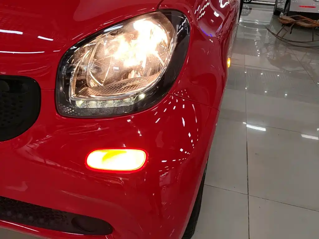 smart Smart Fortwo — миниатюра 24