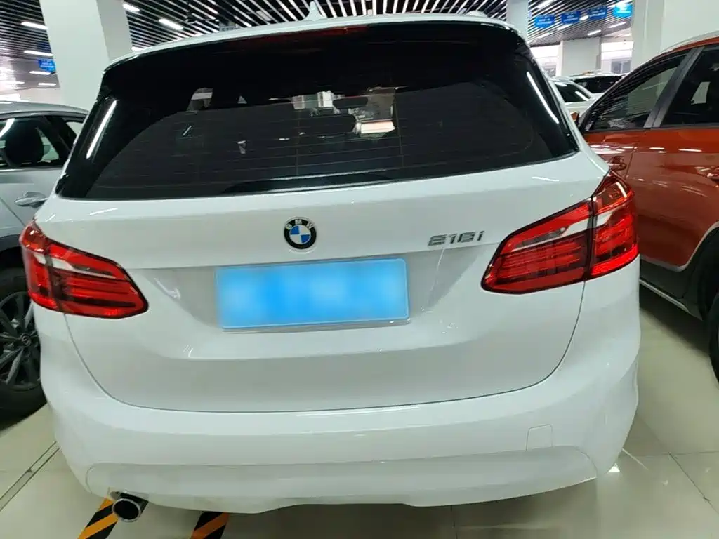 BMW 2 Series Active Tourer — миниатюра 4