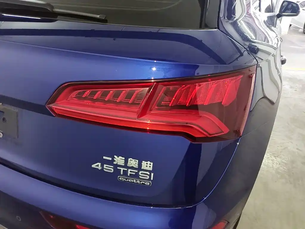 Audi Q5L — миниатюра 8