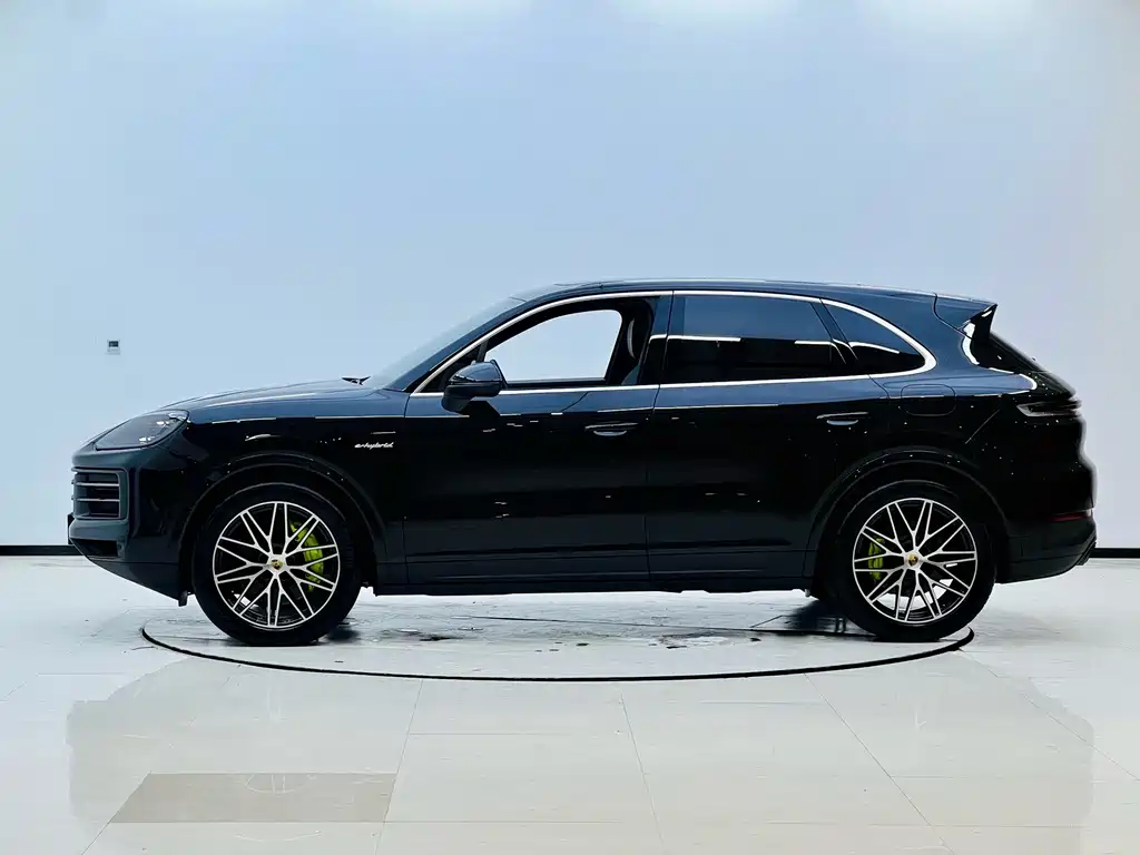 Porsche Cayenne Hybrid — миниатюра 5
