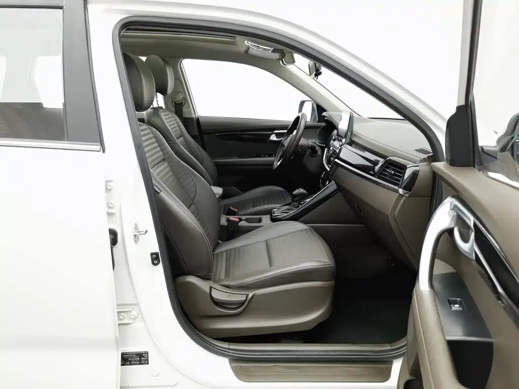 Kia Sportage — миниатюра 23