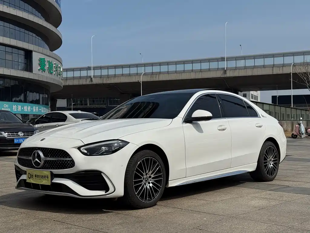Mercedes-Benz C-Class 2023