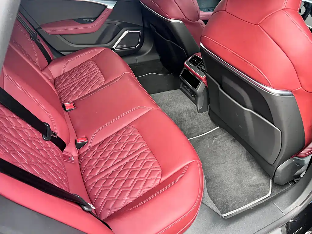 Audi A7L — миниатюра 18
