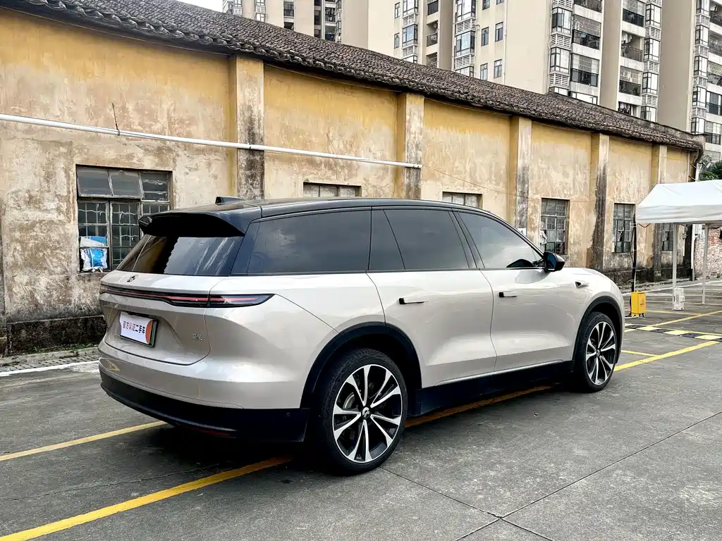 NIO ES8 — миниатюра 6