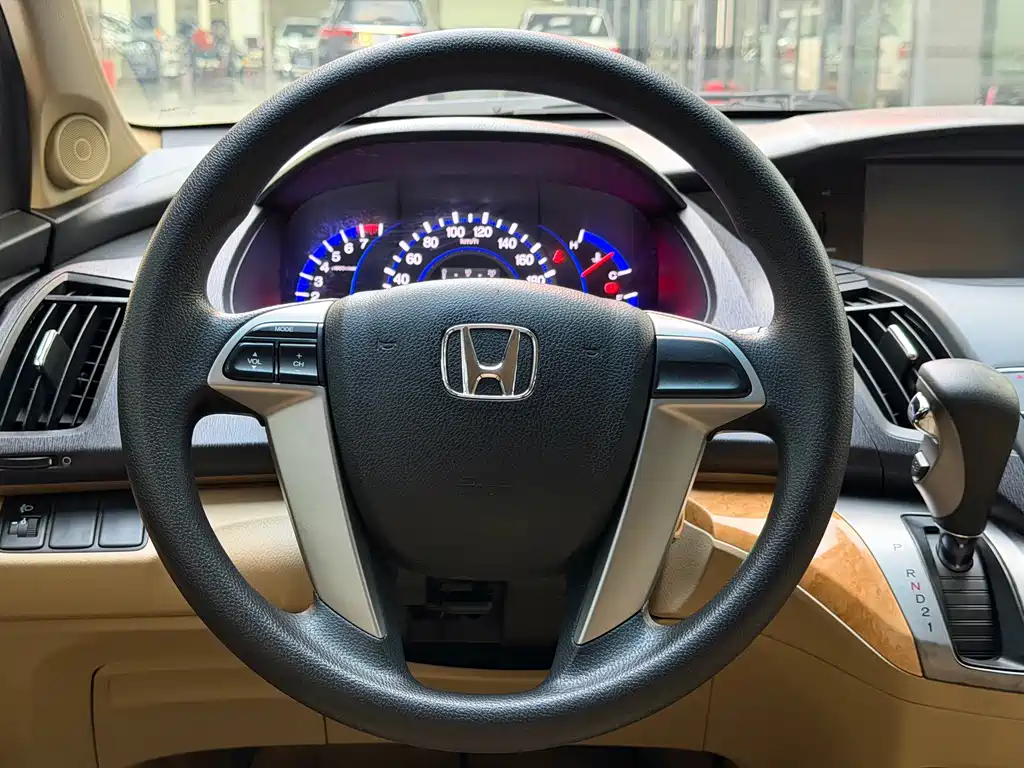 Honda Odyssey — миниатюра 5
