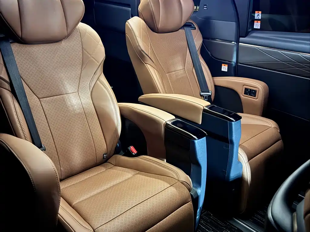 Toyota Vellfire 2025 2.4T AT