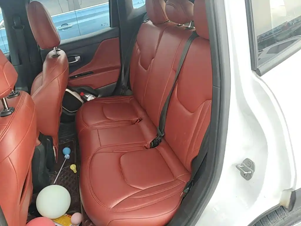 Jeep Renegade — миниатюра 17