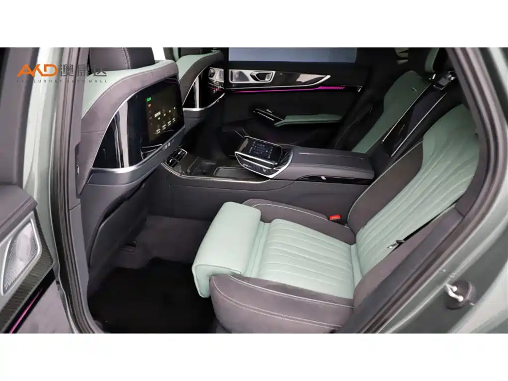 Hongqi H9 2024 3.0T