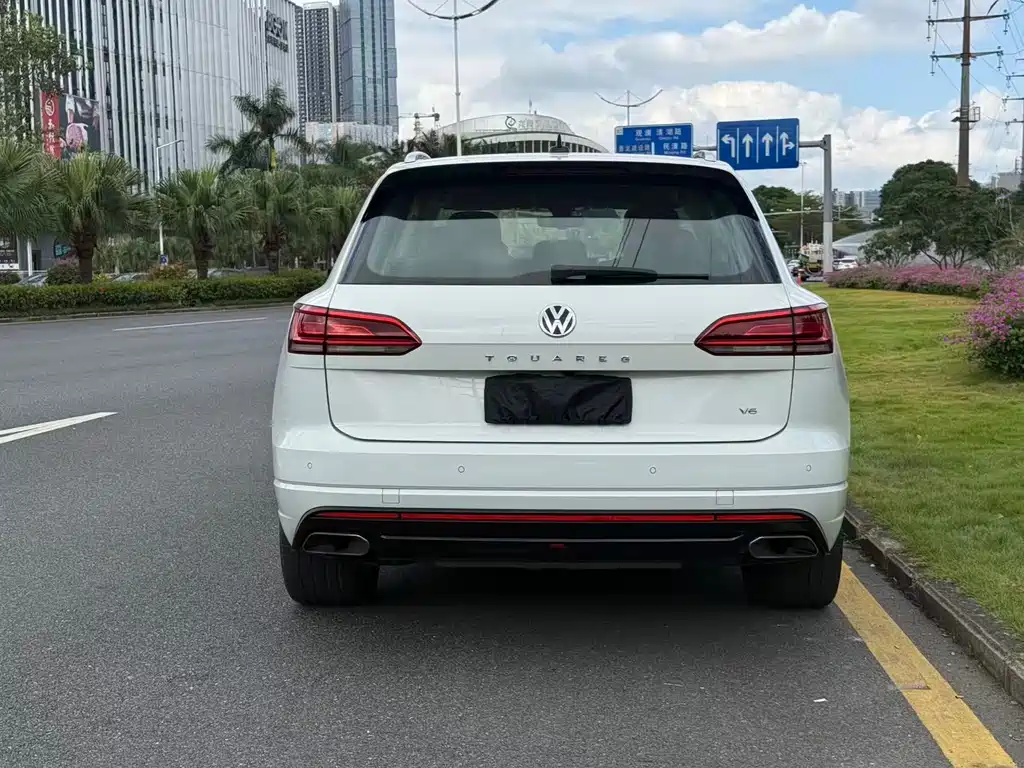 Volkswagen Touareg — миниатюра 3