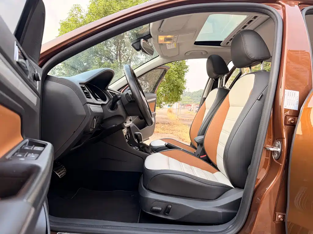 Volkswagen Cross Lavida — миниатюра 4