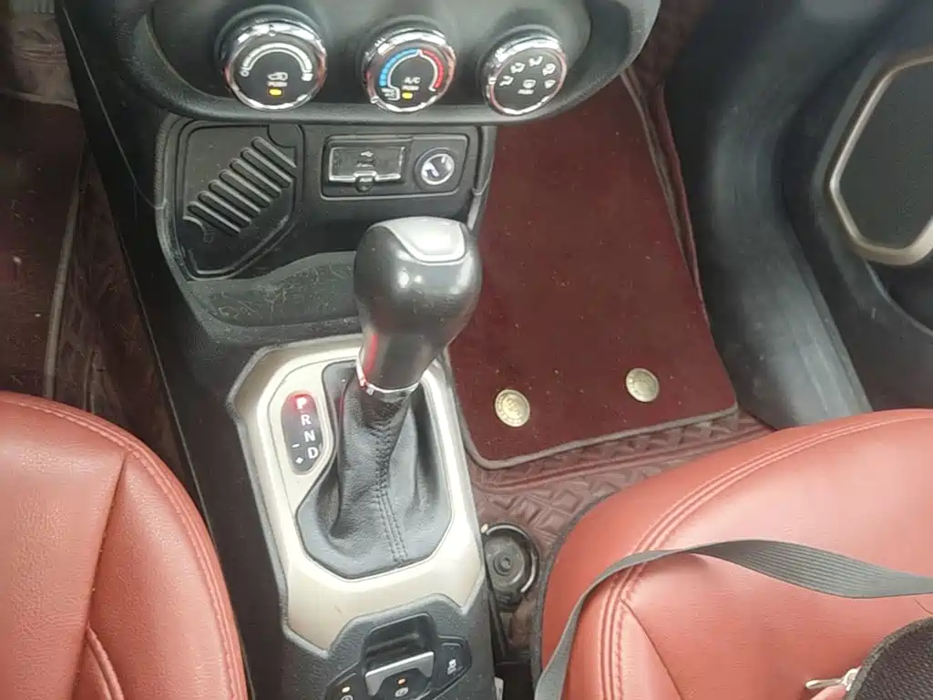 Jeep Renegade — миниатюра 14