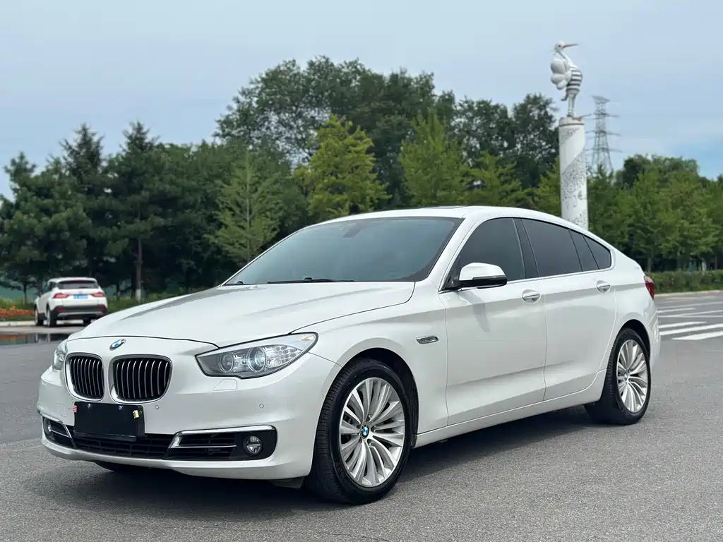 BMW 5 Series GT 5 GT 2014 528i Luxury