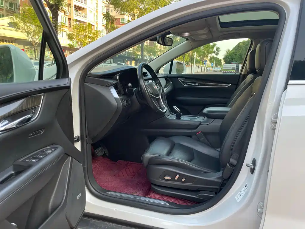 Cadillac XT5 — миниатюра 8