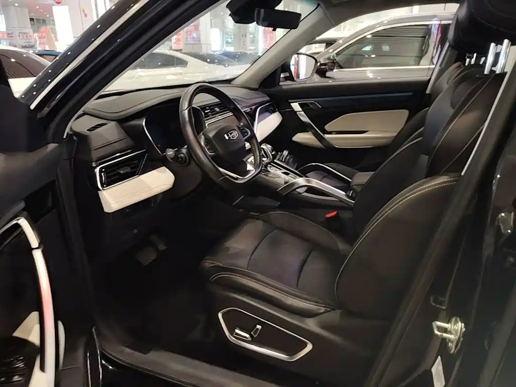 Geely Boyue — миниатюра 15
