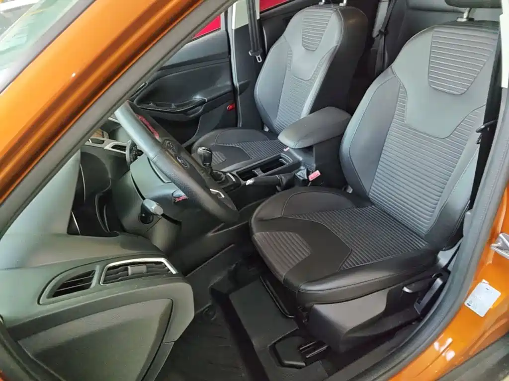 Ford Focus — миниатюра 15