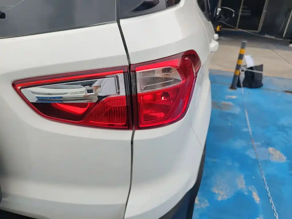 Ford Ecosport — миниатюра 8