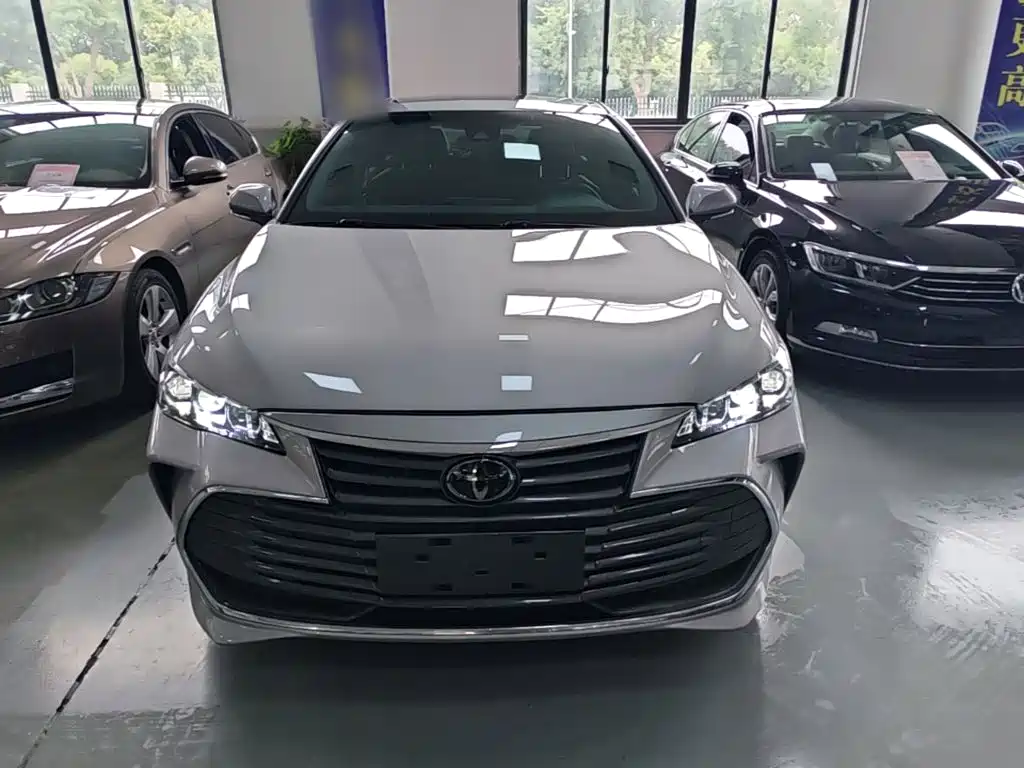 Toyota Avalon — миниатюра 3