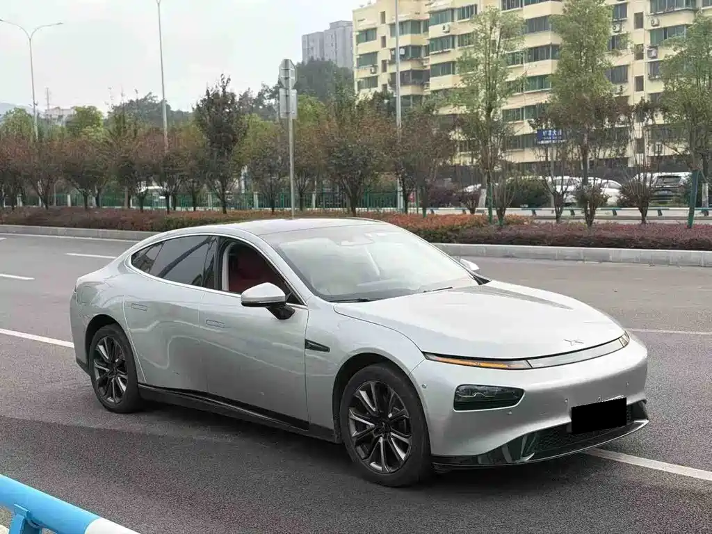 XPeng P7 — миниатюра 3
