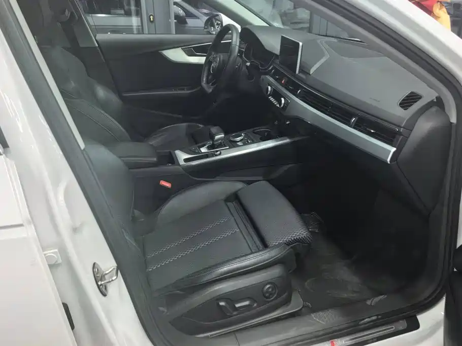 Audi A4L — миниатюра 8