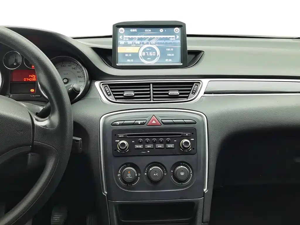 Peugeot 308 — миниатюра 12