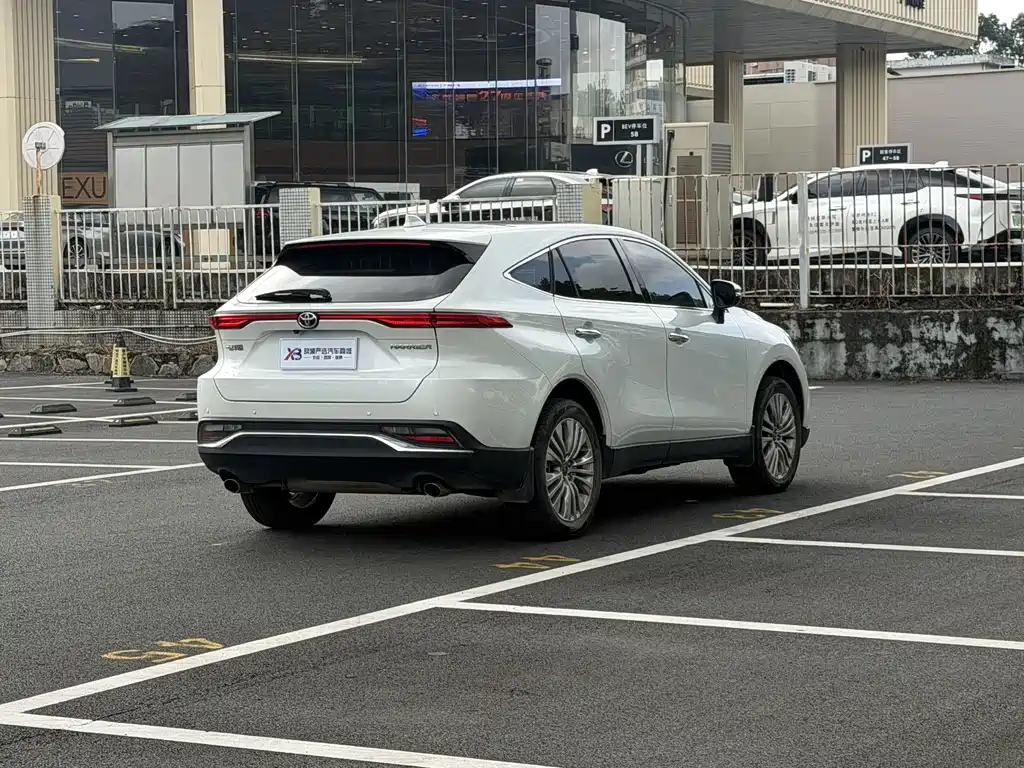 Toyota Harrier — миниатюра 13