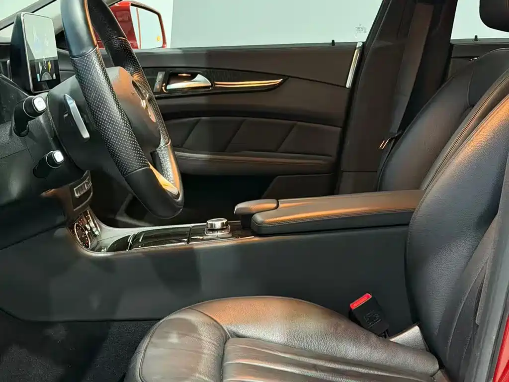 Mercedes-Benz CLS — миниатюра 8