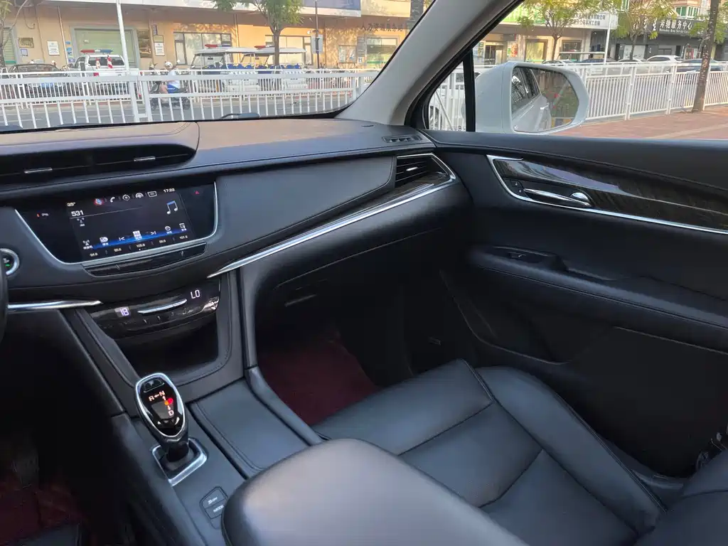 Cadillac XT5 — миниатюра 18