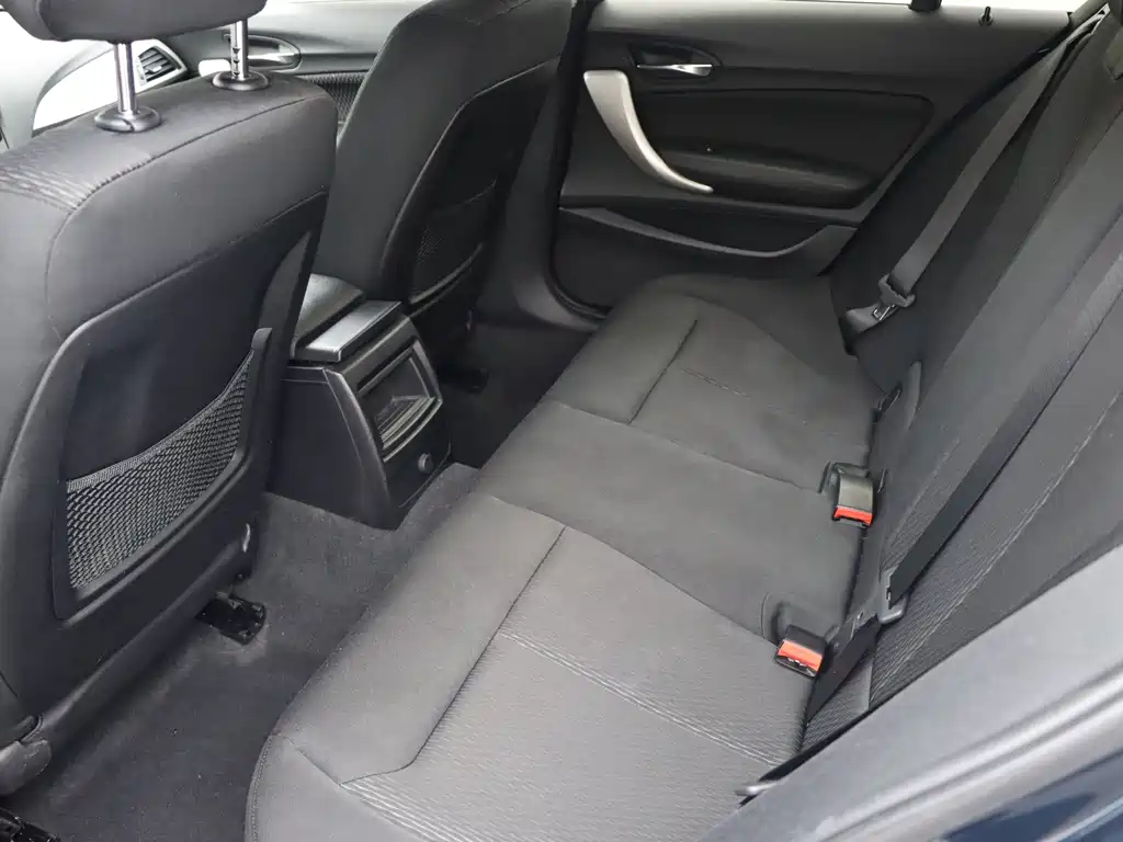 BMW 1 Series (Import) — миниатюра 13