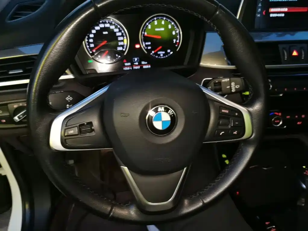 BMW X1 — миниатюра 11