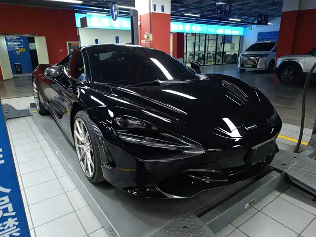 MCLAREN 720S 2020