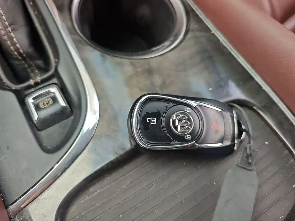 Buick Envision Plus — миниатюра 12