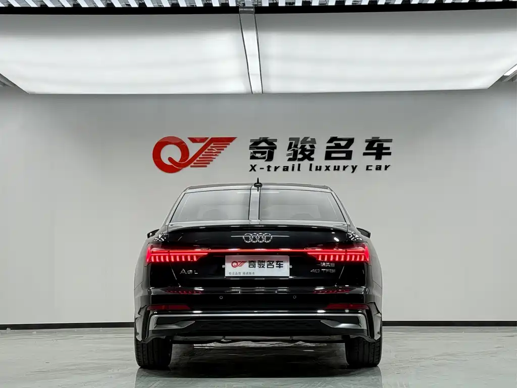 Audi A6L 2023 40 TFSI Luxury