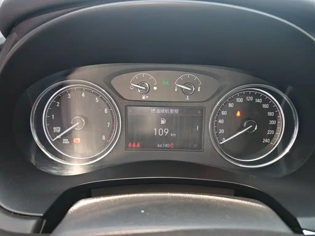 Buick LaCrosse — миниатюра 12